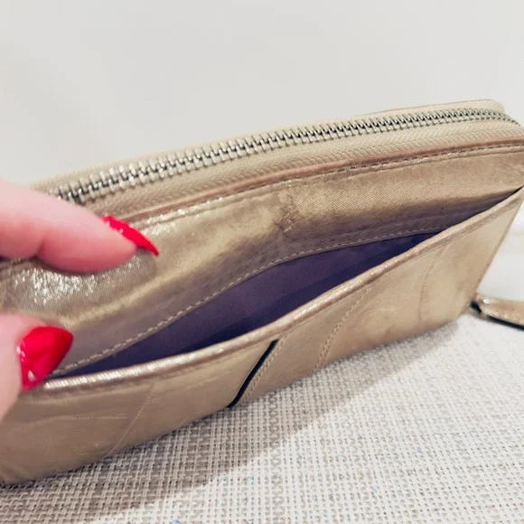 ✨👝 Coach Soho Gold Shimmery Zip Around Long Wallet with Buckle Detail - Picture 13 of 16